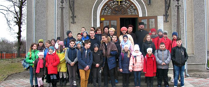Хресна дорога за участю семінаристів